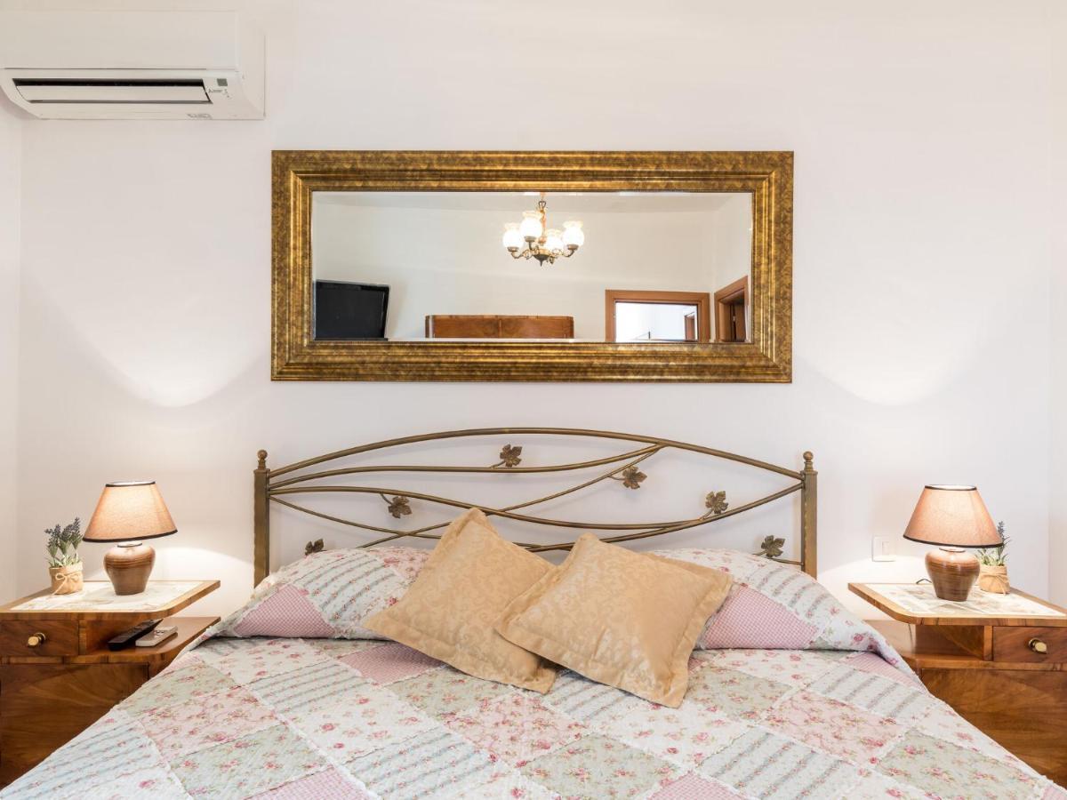 Luxurious Villa In Selca With Pool المظهر الخارجي الصورة